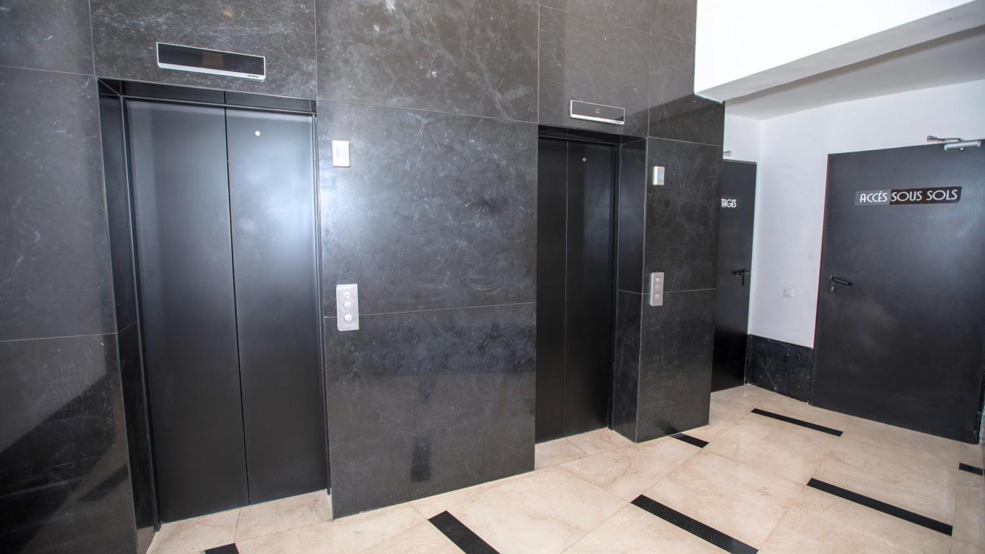 Haut Standing 2-Bedroom Apartment In Gauthier Casablanca Buitenkant foto