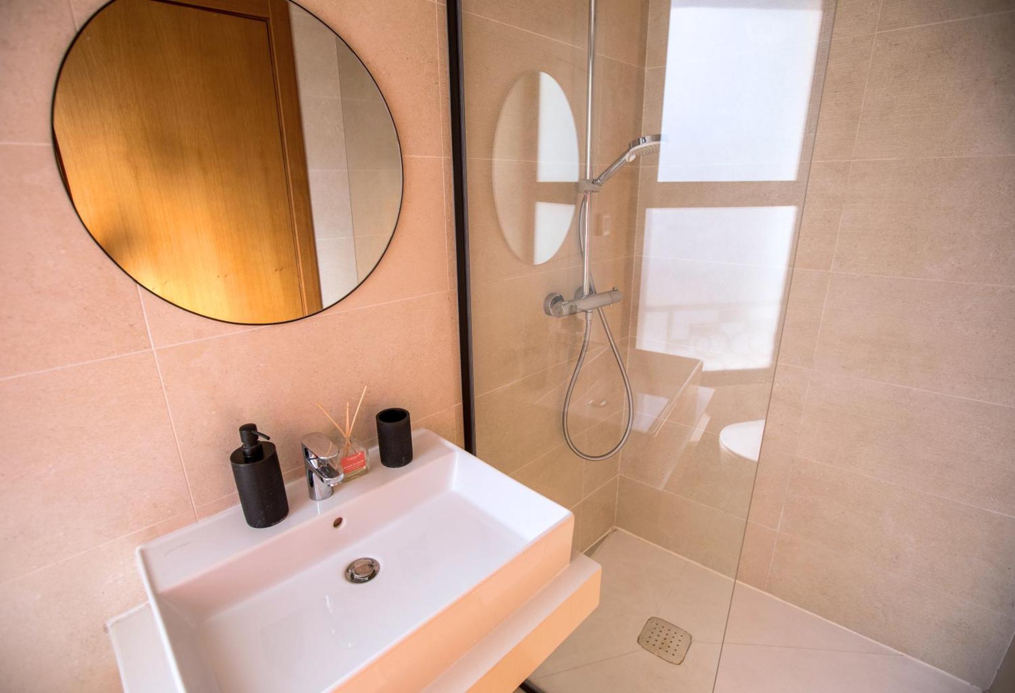 Haut Standing 2-Bedroom Apartment In Gauthier Casablanca Buitenkant foto